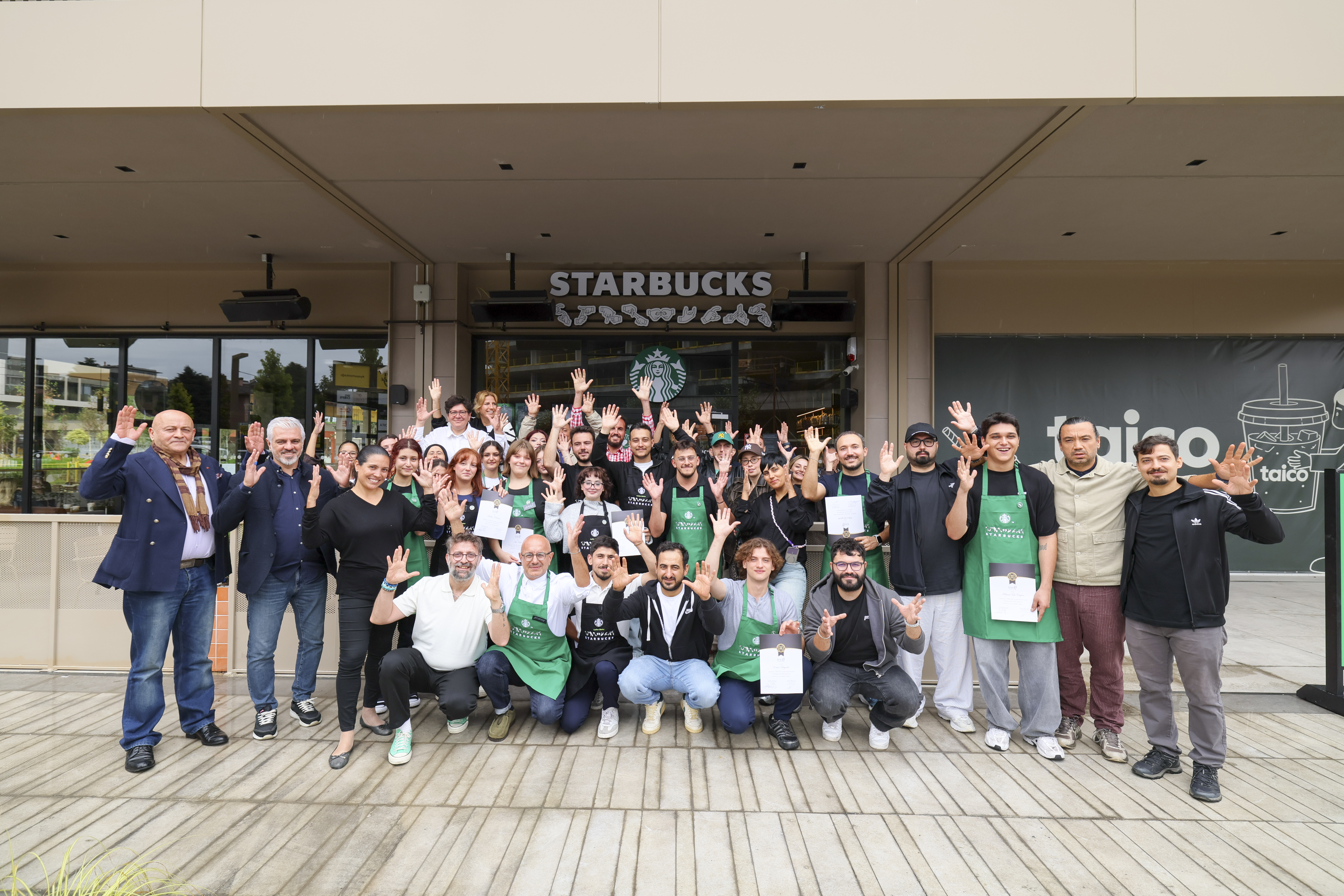 Starbucks, Üçüncü İşaret Dili Konseptli Mağazasını 23 Eylül Uluslararası İşaret Dili Günü’nde Açtı 