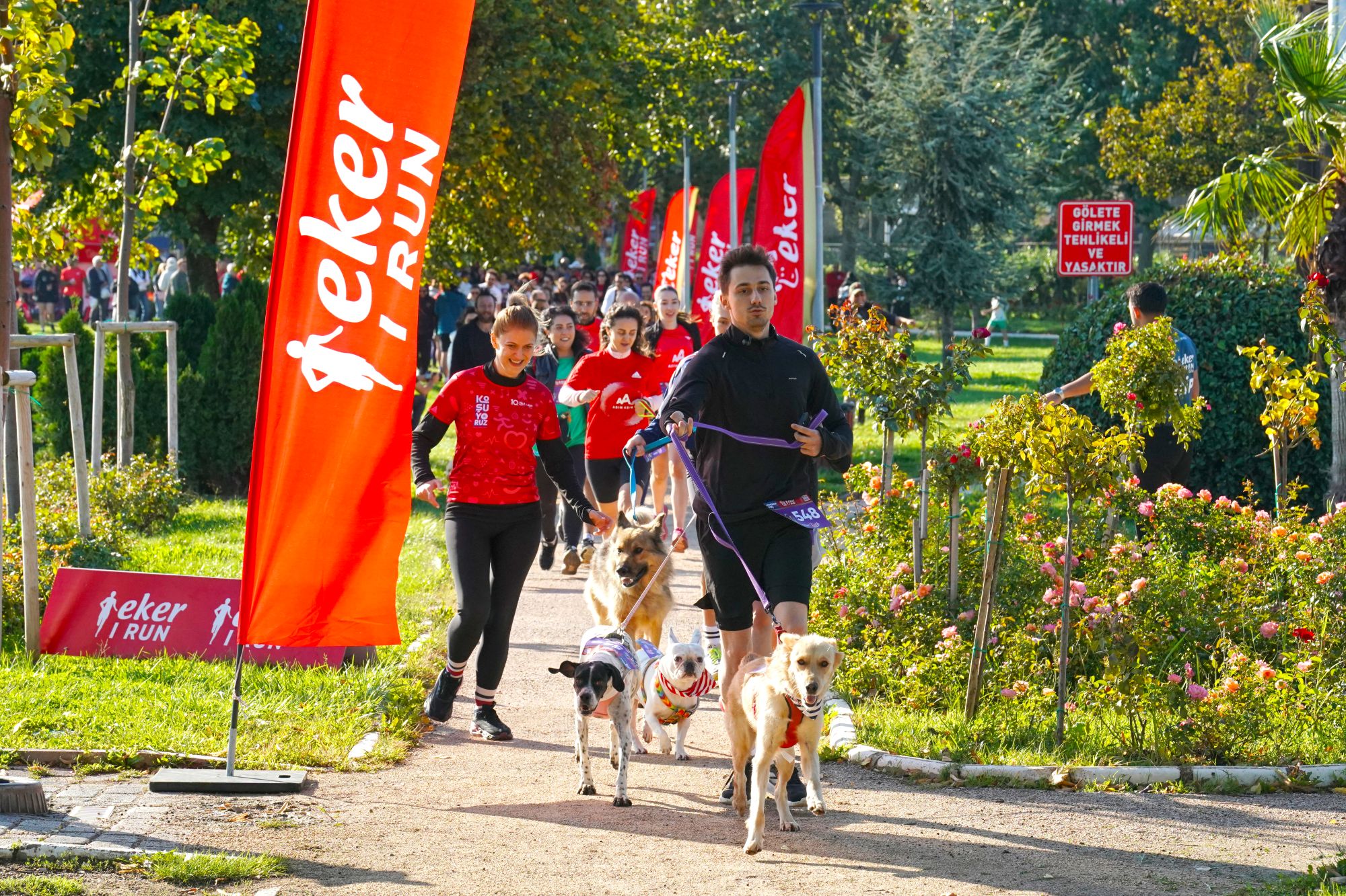 13. Eker I Run’da koşu tutkusu hayvan sevgisiyle buluştu